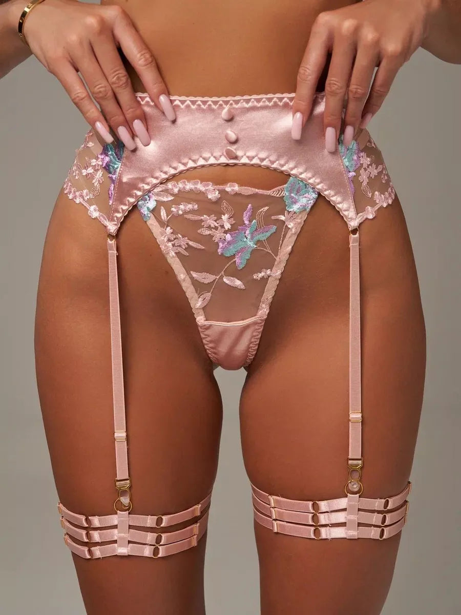 Naya | 3-Piece Lingerie Set