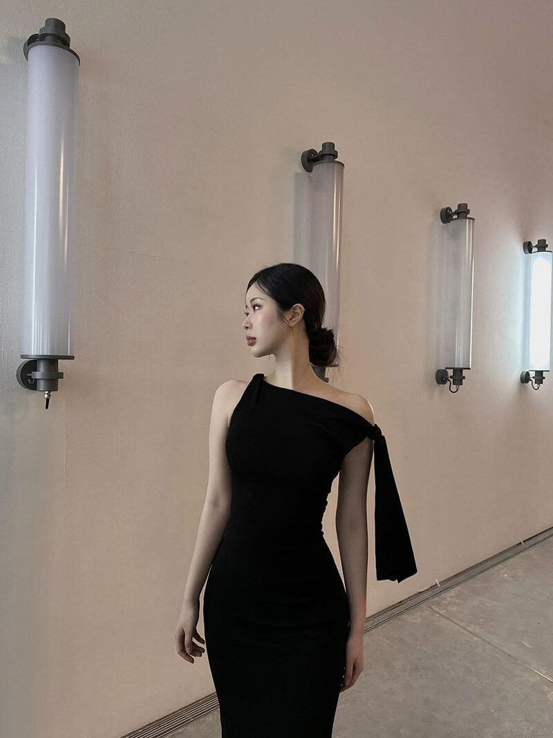 Knotted Evening Dress